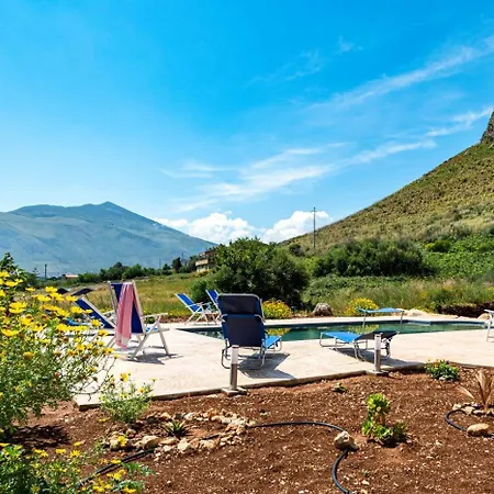 Villa Maguetta With Private Pool In *